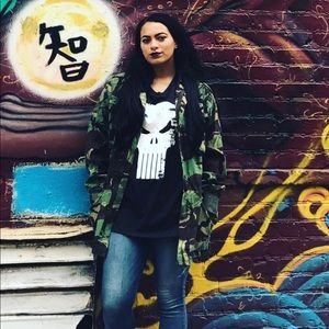 Meet your Posher, Sydni